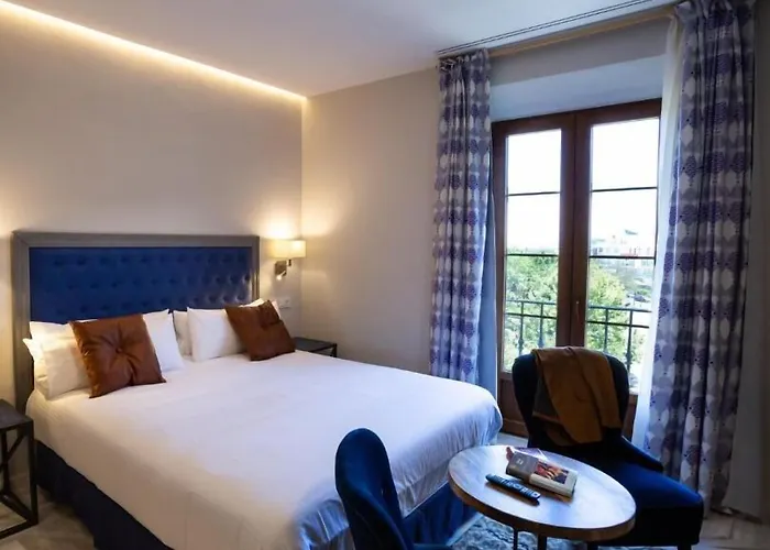 Plazuela Del Carbon Suites